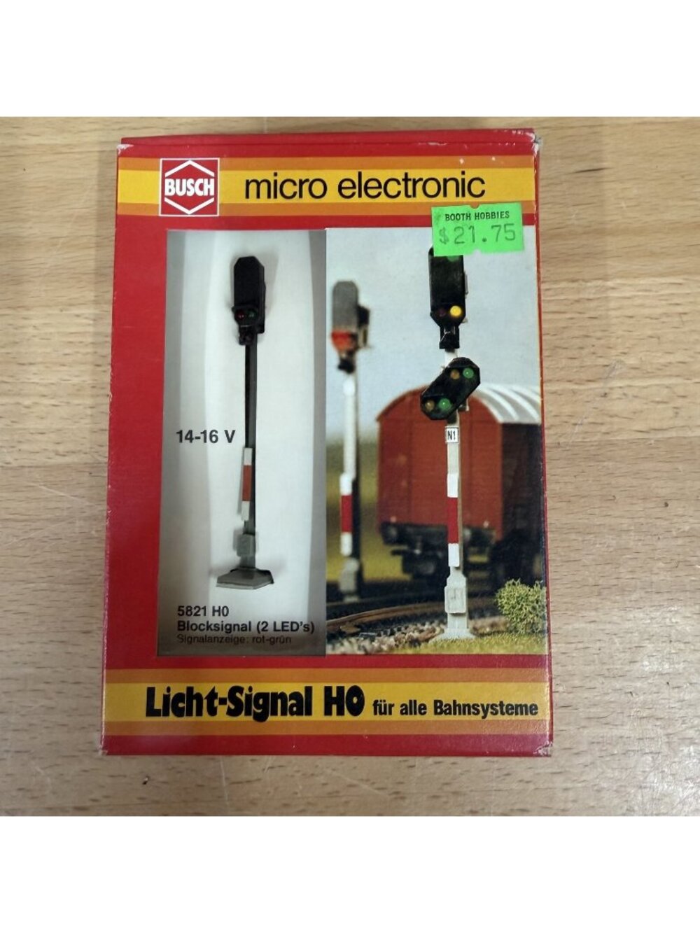 Busch 5821 HO Scale Blocksignal 2 LED Red Green Model Railroad Signal Boxed